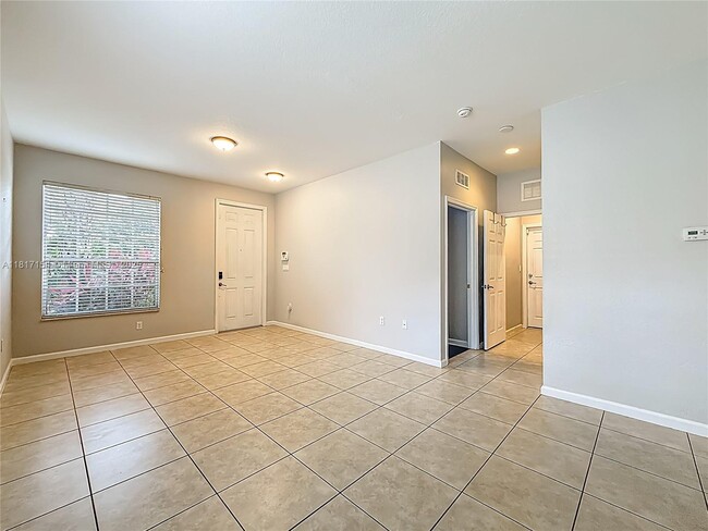 Building Photo - 3256 NW 31st Terrace