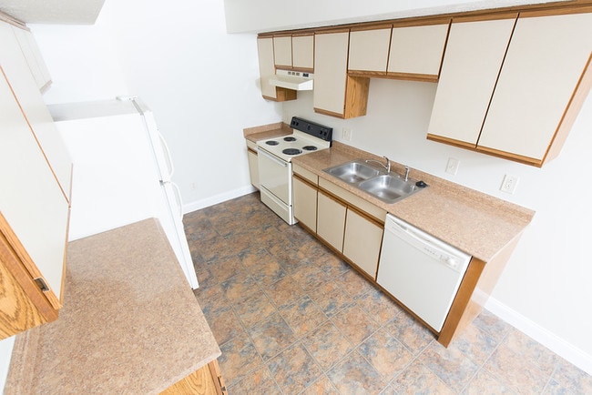 Kitchen - Rosemont Apartments