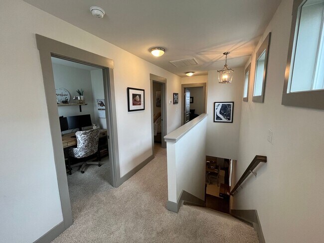 Building Photo - **OFFERING WAIVED APPLICATION FEES & $150 ...