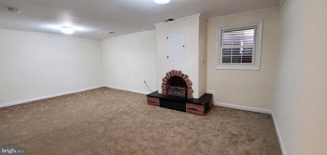 Building Photo - 972 Paulsboro Dr