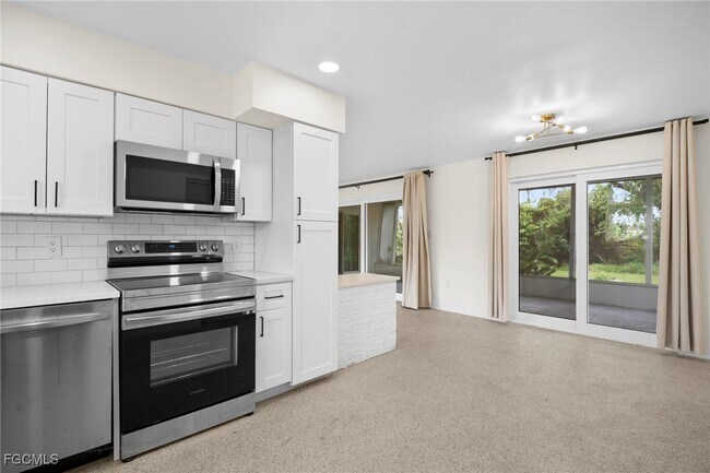 Building Photo - 4261 Lagg Ave