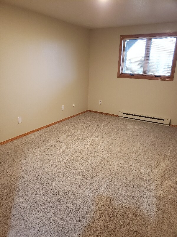 Building Photo - 107 Orchard Park Ln