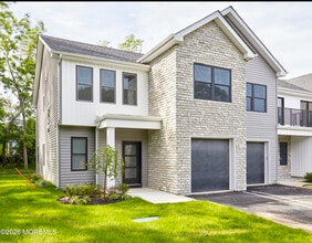 Building Photo - 28 Colfax St