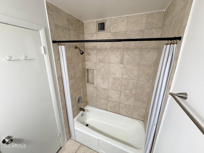 Building Photo - 1016 E Osborn Rd