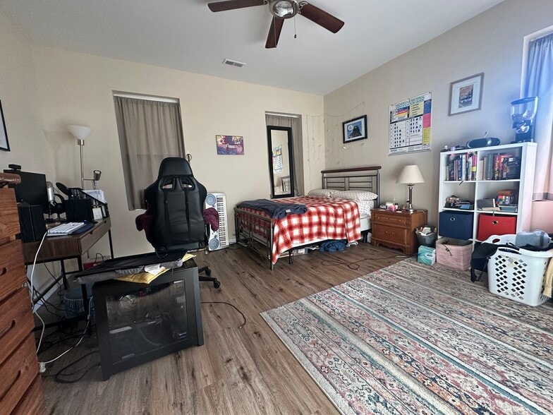 Building Photo - 1648 S 16th St