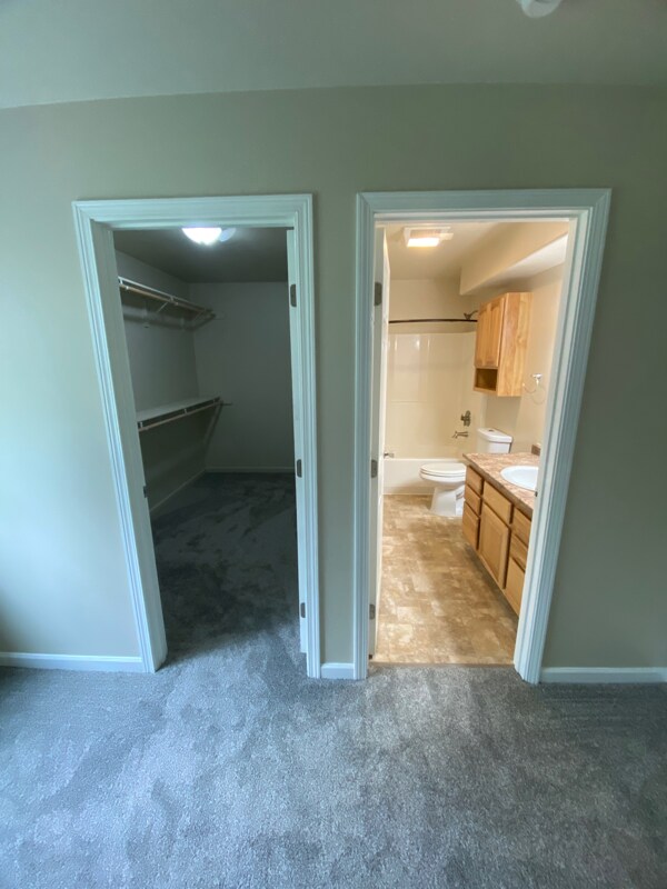 Building Photo - 2451 W Success Dr