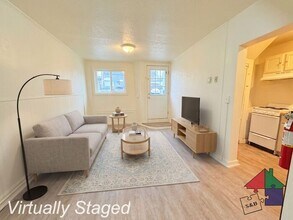 Building Photo - 2 Bedroom- Pet Friendly in Winooski!