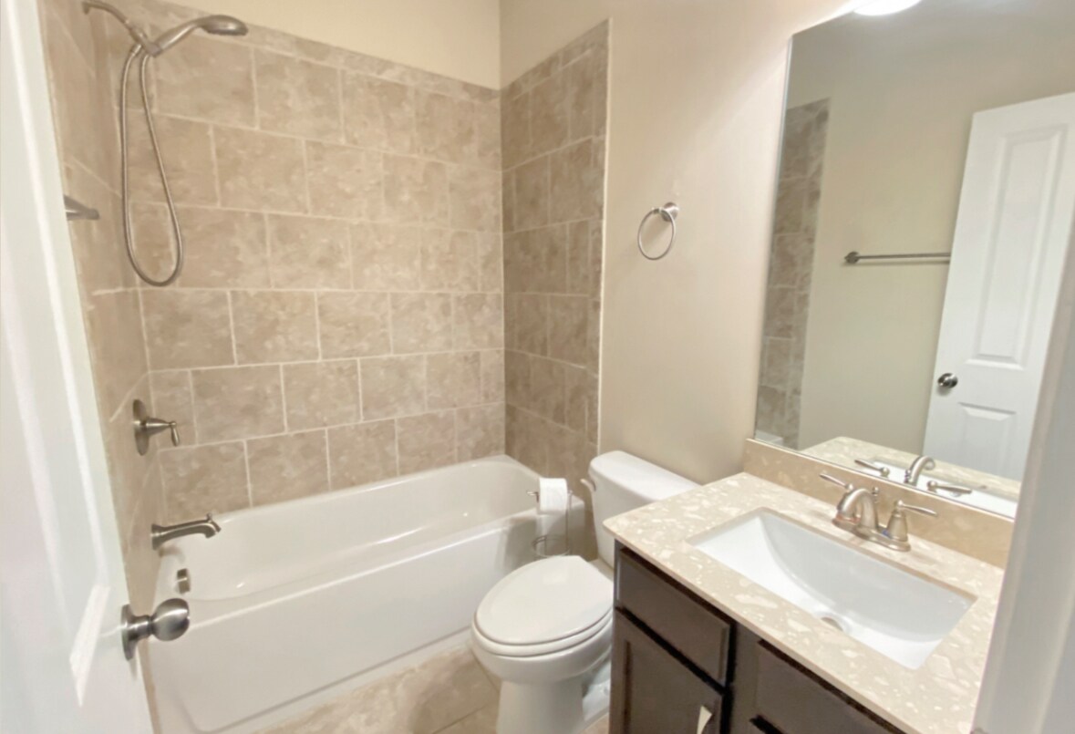Building Photo - 1197 Lavista Cir NE