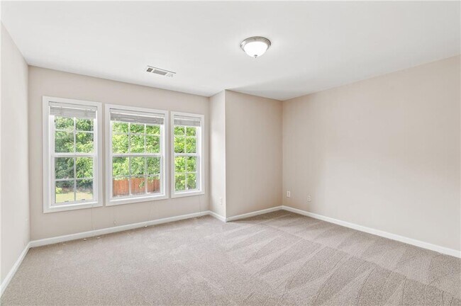 Building Photo - 1125 Harvest Brook Dr NE