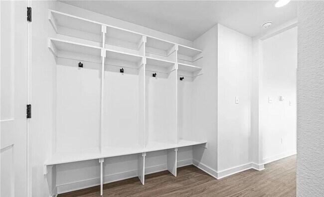 Building Photo - New 2 bedroom 2 bath house/FLEXIBLE LEASE TERM