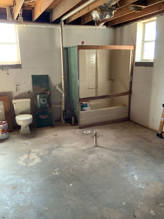 Building Photo - 971 Manningham Rd