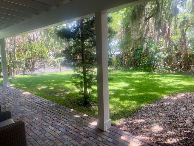 Building Photo - Hidden Winter Park Oasis