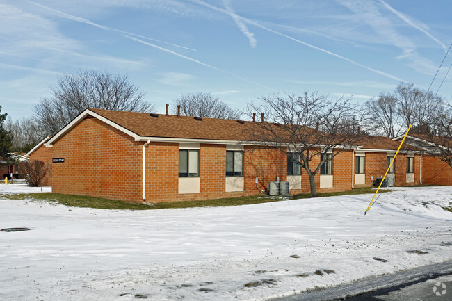 Building Photo - Charles Crest Apartments