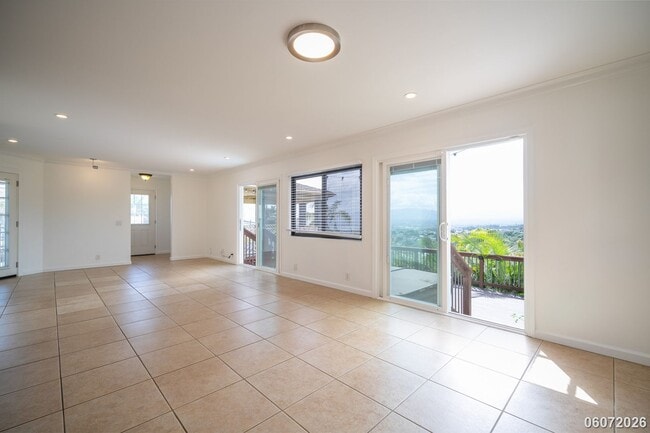 Building Photo - $3650.00 | 2bd/2.5ba Single Family Home in Halawa Heights