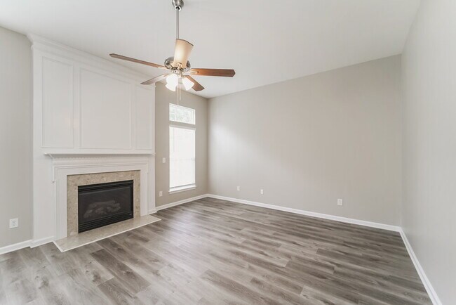 Building Photo - 161 Shephard Hill Dr