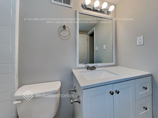 Building Photo - 4156 Rockbridge Heights Dr