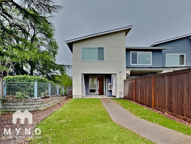 Building Photo - 9888 7th Ave SW