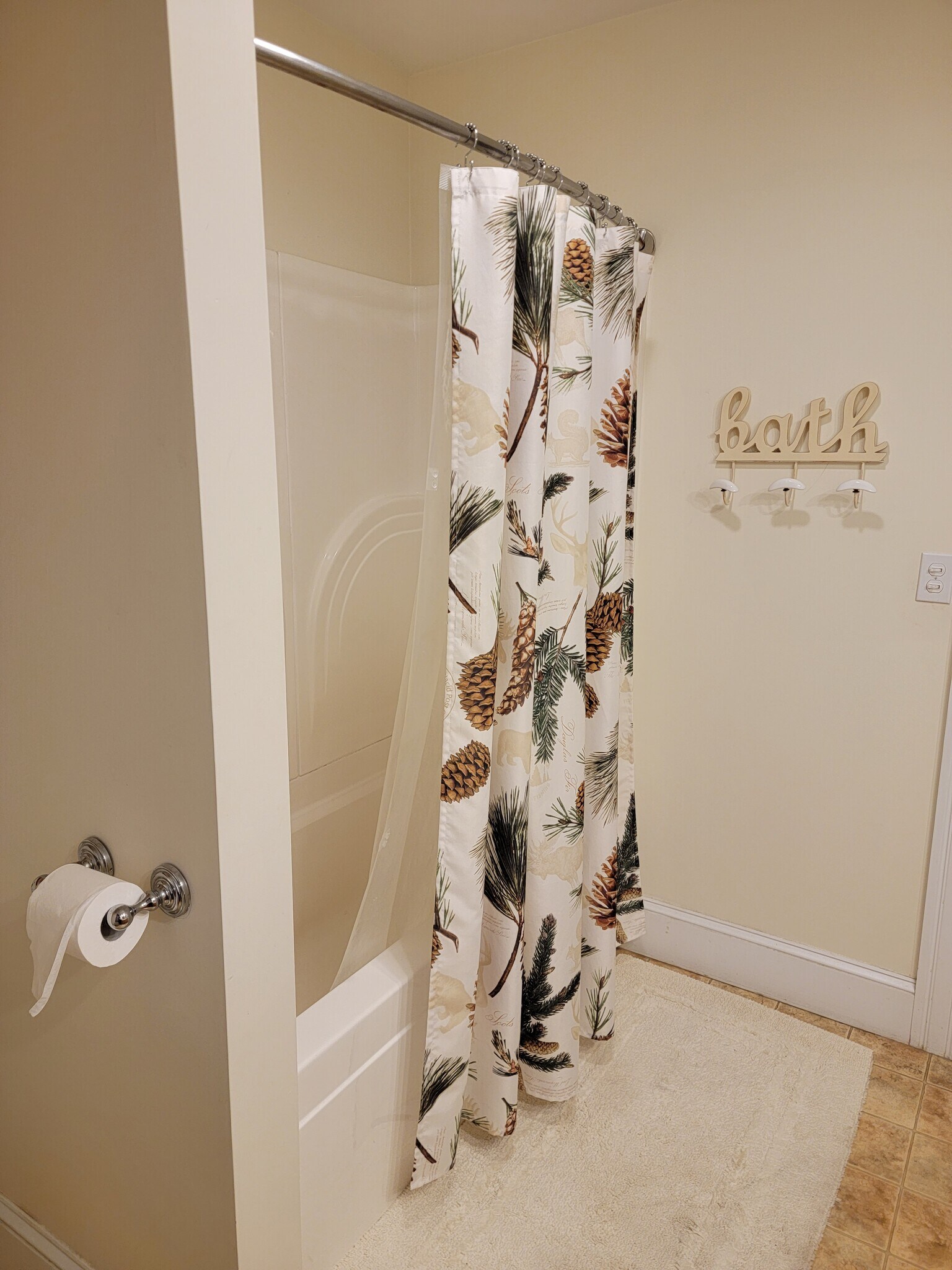 Full bath - 27 Granite St