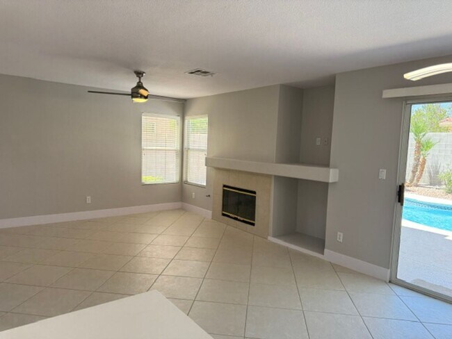 Building Photo - STUNNING & GORGEOUS 4 BED/2.5 BATH POOL HOME IN ELDORADO! *** ONLY $2,599 ***
