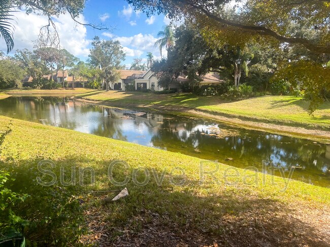 Building Photo - 4494 Ascot Cir N