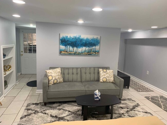 Building Photo - 613 P St NW