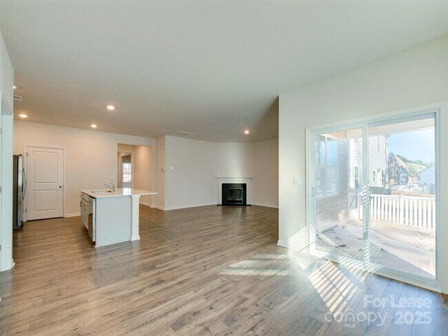 Building Photo - 3721 Stanley Crk Dr