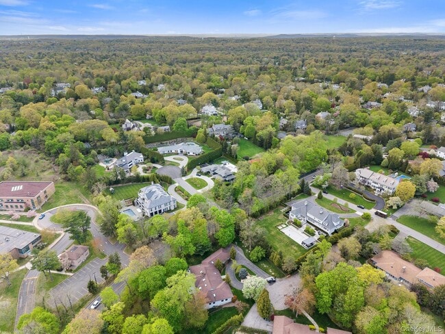 Building Photo - 4 Mohican Trail