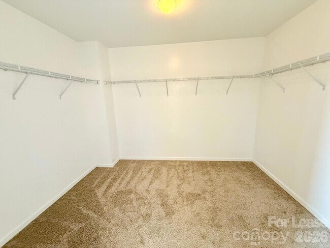 Building Photo - 4909 Grace View Dr