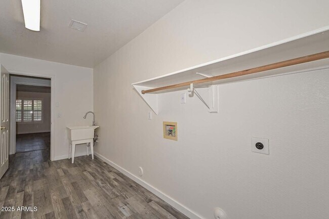 Building Photo - 7869 W Kristal Way