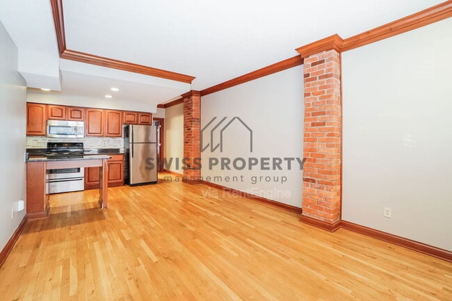 Building Photo - 4 Clark Pl