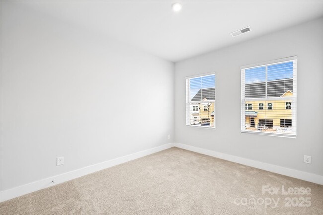 Building Photo - 9646 Munsing Dr