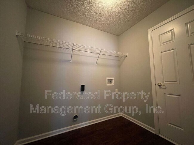 Building Photo - 9374 Daniel's Mill Dr