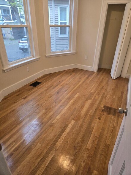 Building Photo - 55 Rockland Ave