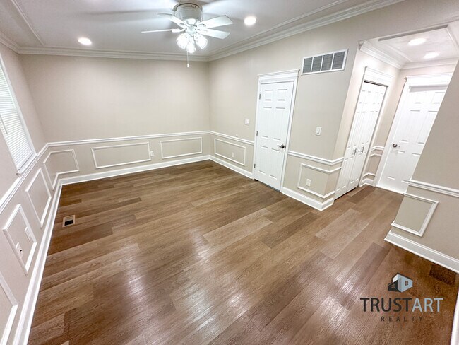 Building Photo - 3 Bedroom house with garage in North East,...