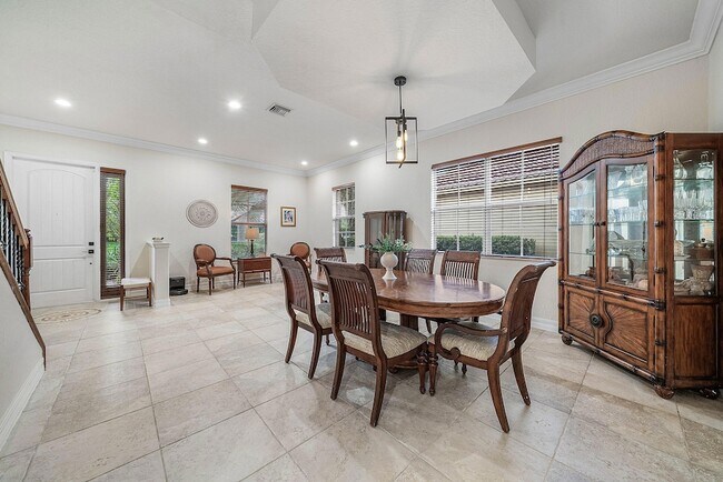 Building Photo - 3446 Princeton Dr