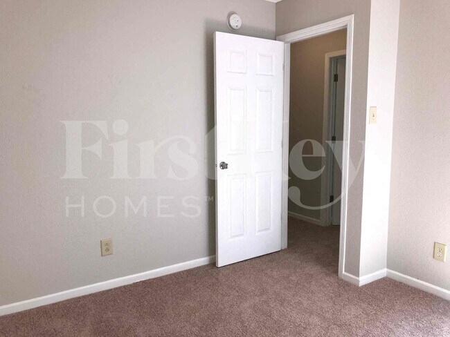 Building Photo - 1947 Prairie Sky Ln