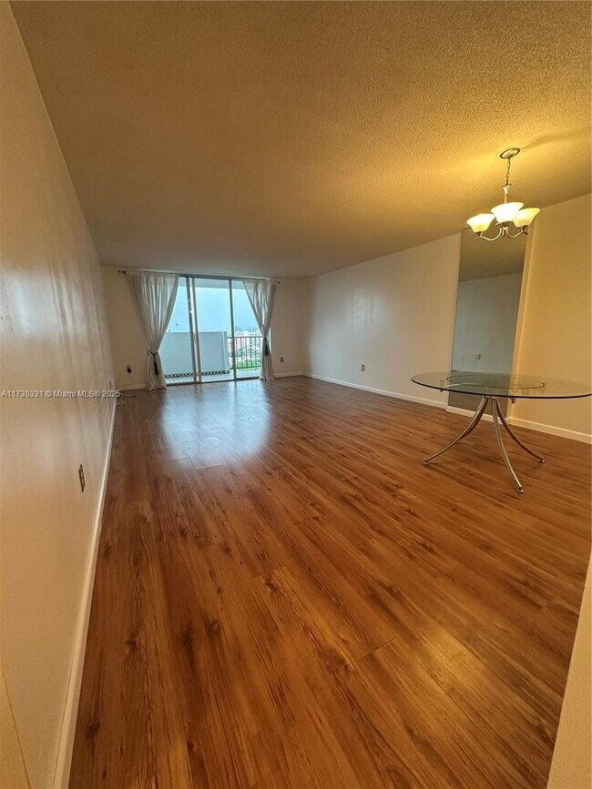 Building Photo - 2780 NE 183rd St
