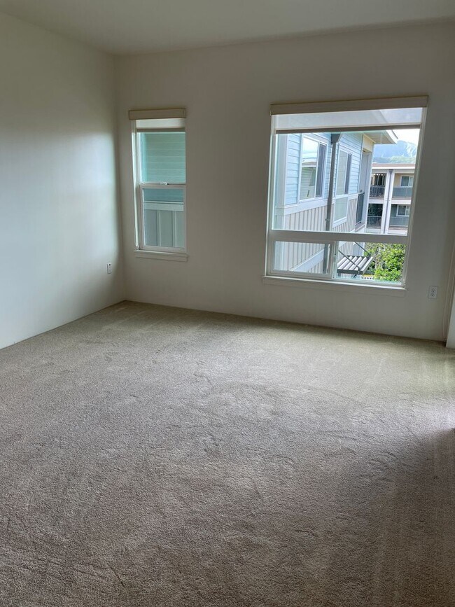 Building Photo - Ka Malanai at Kailua Phase II - 2 bedroom,  2 bath with 2 covered parking - $4,000.