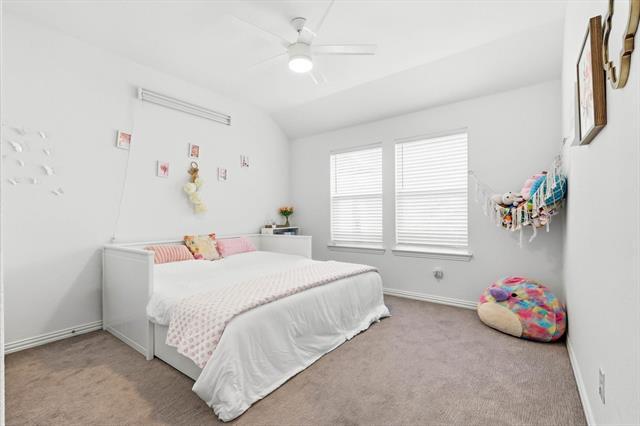 Building Photo - 982 Mikaela Dr