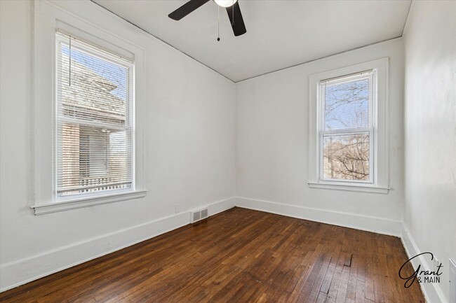 Building Photo - 1162 Virginia Park St