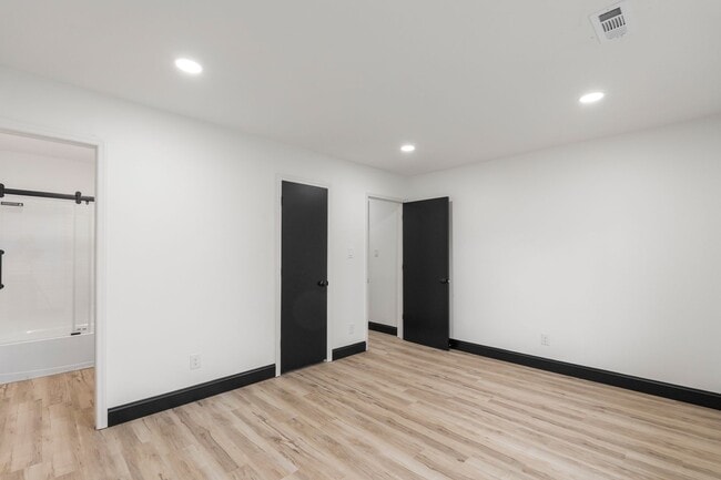 Building Photo - Welcome to Uptown Living in a South Park S...