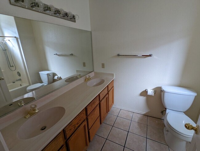 Building Photo - 4228 Falcon Hill St