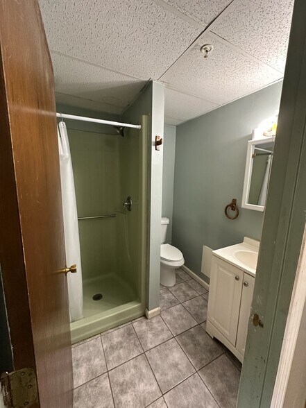 Building Photo - 223 Jackson St