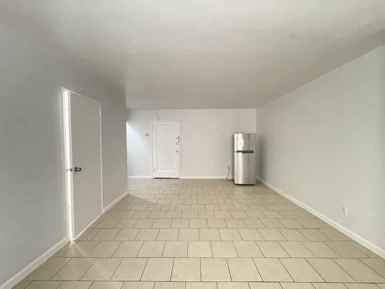 235 S Harrison St 401 - 268 S Harrison St