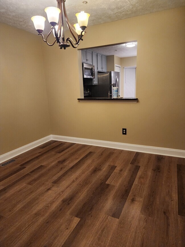 Building Photo - 9308 Gordon Ct