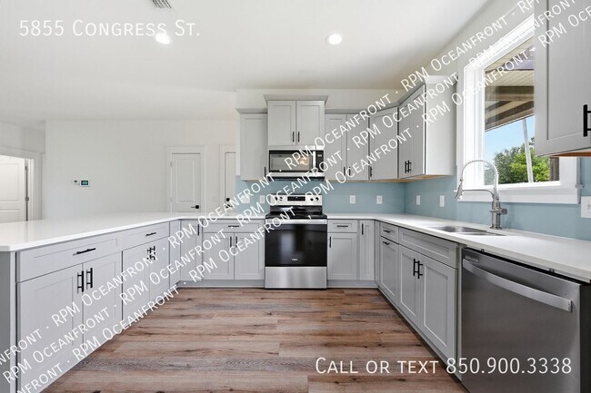 Building Photo - 5855 Congress St