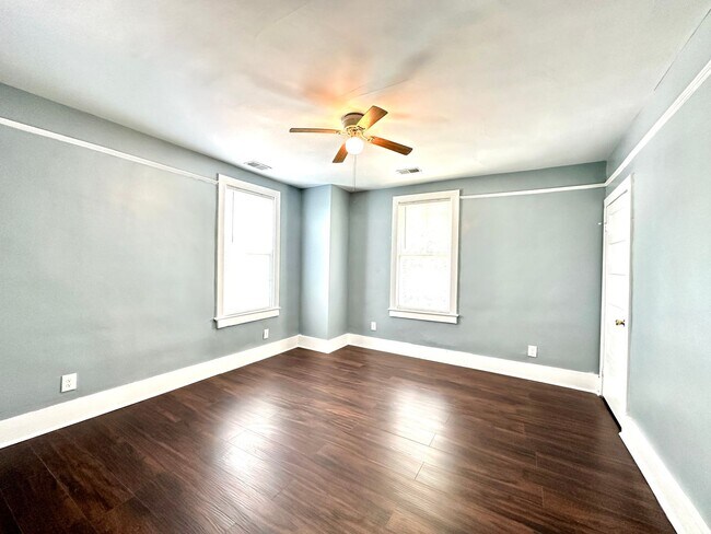 Building Photo - 2 Bedroom, 1.5 Bath House in East Central Neighborhood on the Charleston Peninsula!