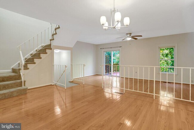 Building Photo - 7416 Spring Tree Dr