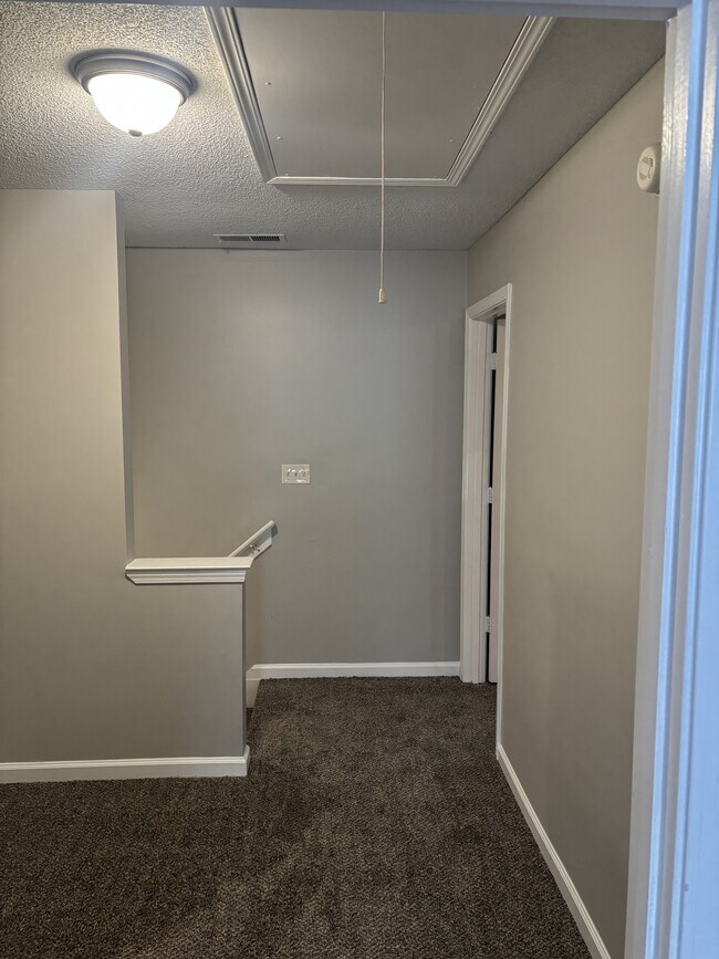 Building Photo - 9150 Cinderhill Cove E