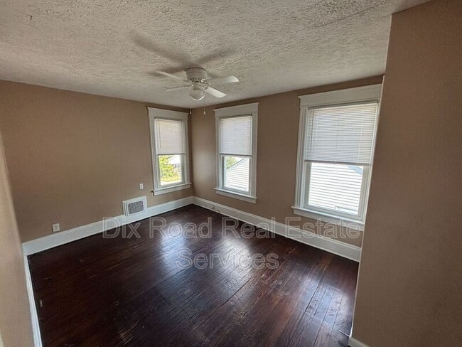 Building Photo - 1219 Campbell Ave
